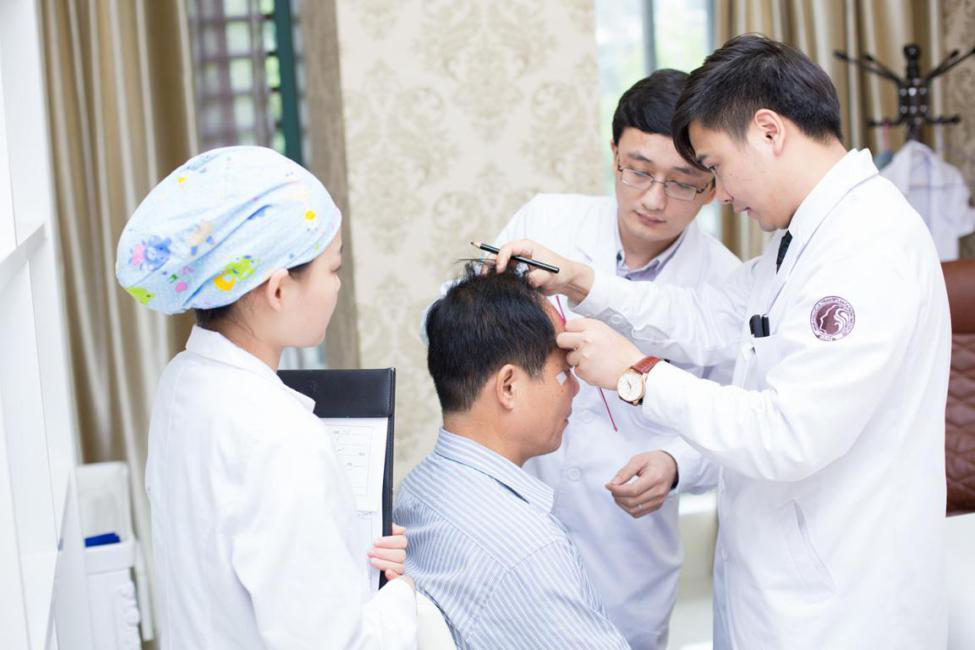南京新生植发医院基因检测技术领创科技植发 